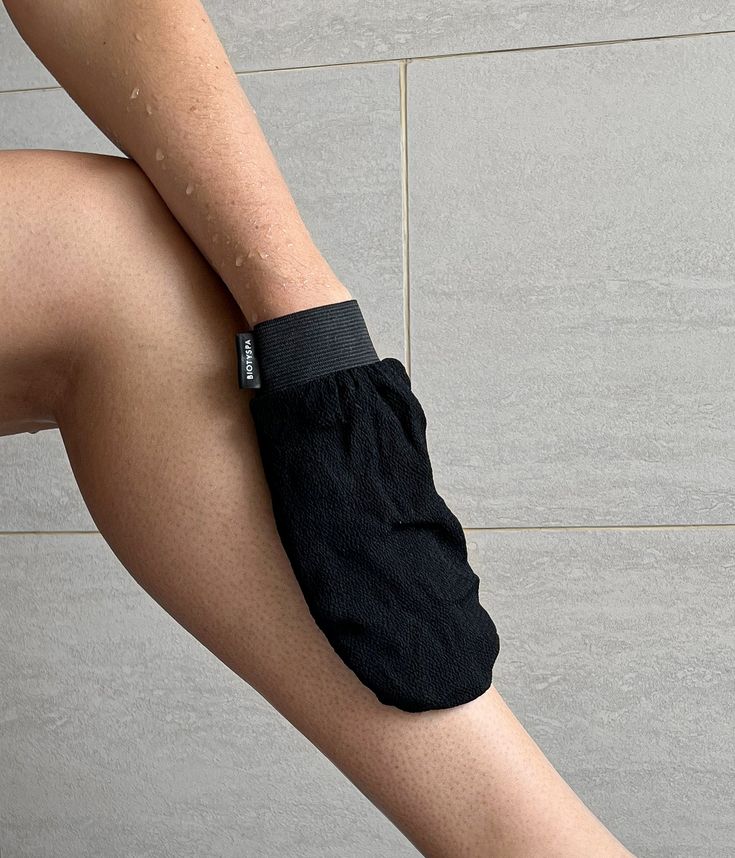 SilkGlow Exfoliating Mitt